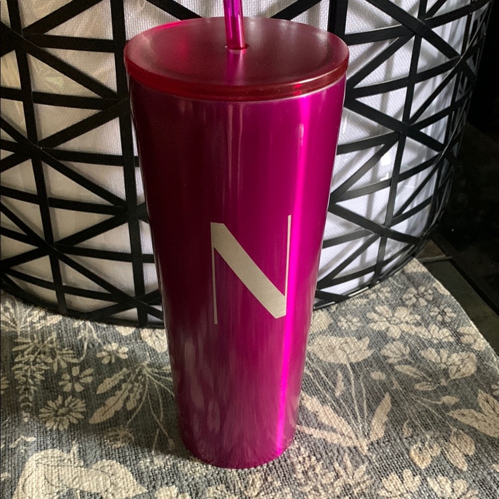 640 ml (21.64oz) Modern expressions monogram tumbler with Straw